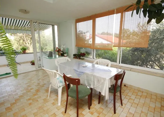 By The Sea - 8304 Apartman